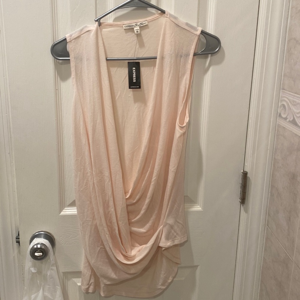 Express Shell Colored Top - New w/tags - size M!